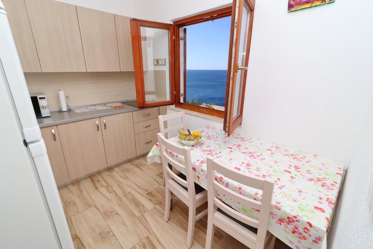 Seaside Hrkac *